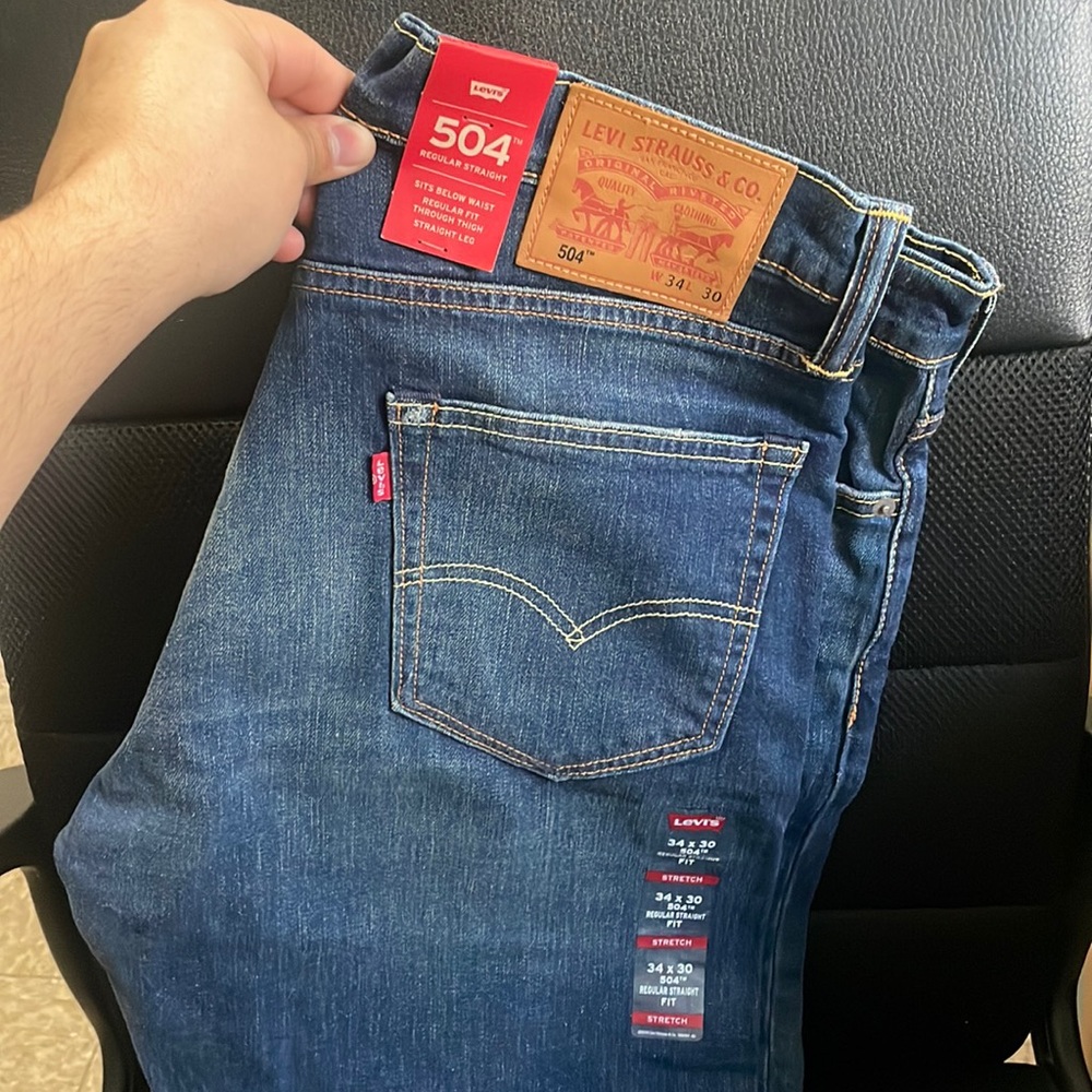 Levi’s Jeans 504 34w 30L regular straight fit brand new